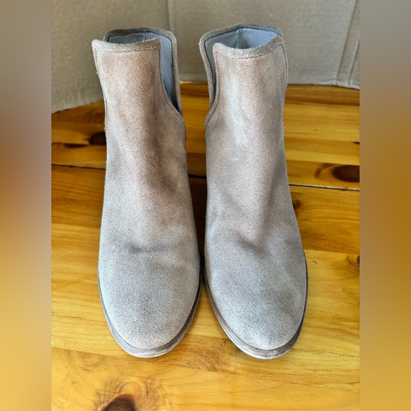 bp Shoes - BP Suede Tan Ankle Booties 9.5